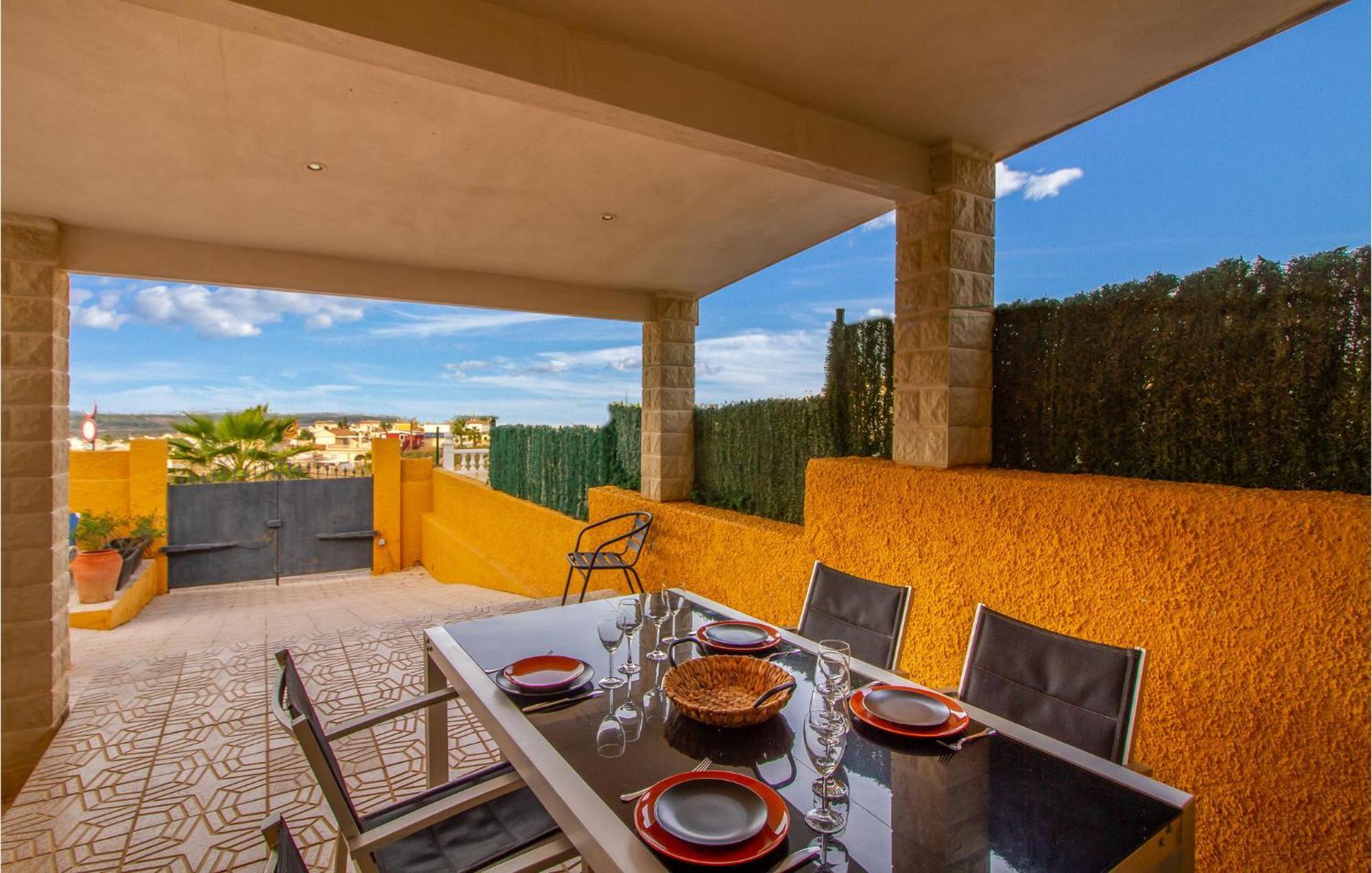 Beautiful Home In Gran Alacant With Kitchen Santa Pola Exterior photo